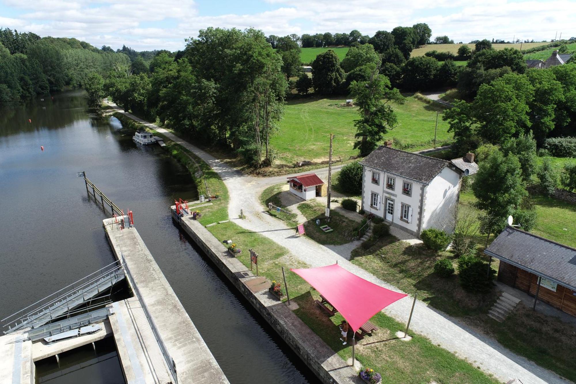Bed and Breakfast Ecluse Le Port, Etape Velofrancette Sace Esterno foto